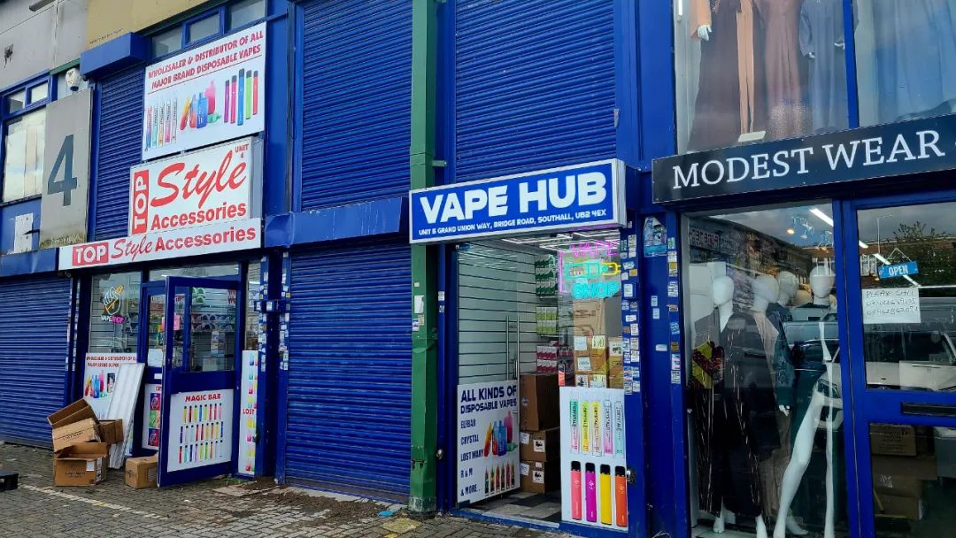 英国或将对销售非法产品的商店实施长达一年的停业令