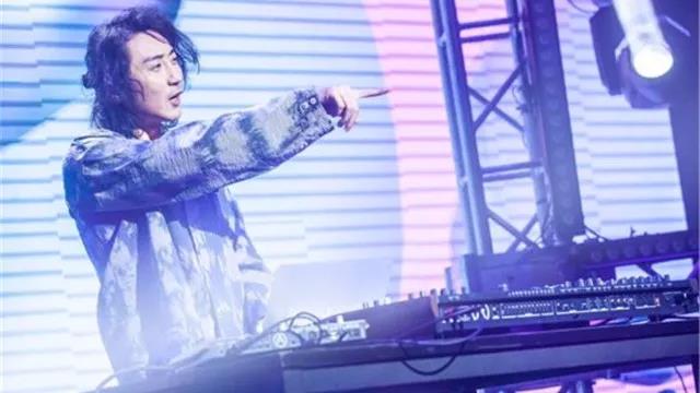 FLOW Fulu, cross-genre music event