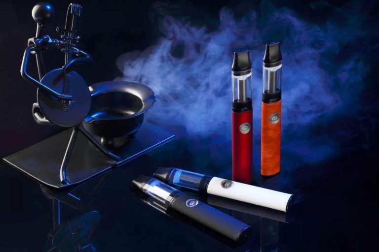 What is an e-cigarette? Components and parts explained