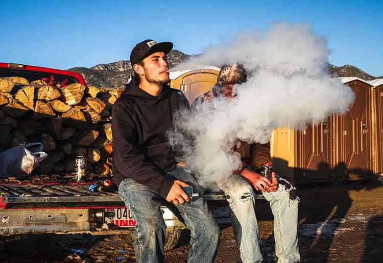 Difference between heated tobacco products and e-cigarettes