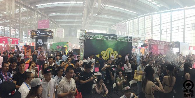Shenzhen October E-Cigarette Show ended perfectly at the end of the year, purchasing popularity was full