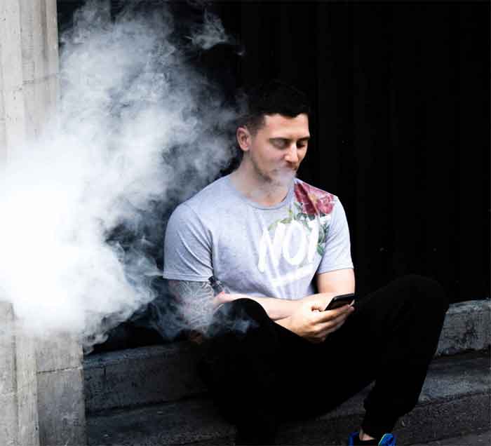 Do e-cigarettes produce secondhand exposure that can harm others?