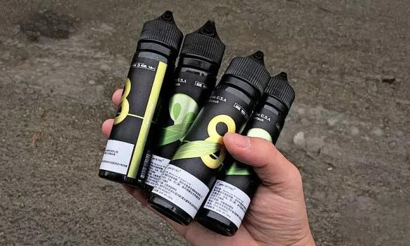 Ciga Works and Deson Technology's Yummy E-Liquid Series Review